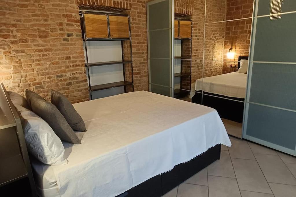 Piazza Statuto-Appartamento Tra Le Mura A-C E Wi-Fi Asti Ngoại thất bức ảnh