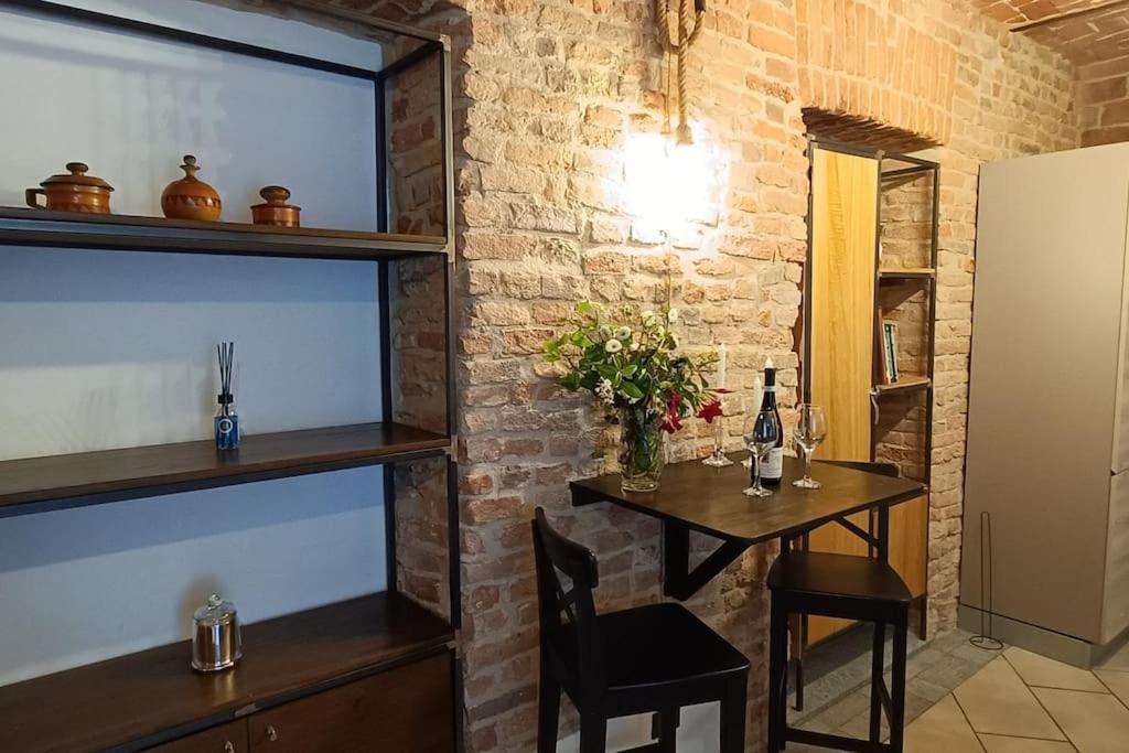 Piazza Statuto-Appartamento Tra Le Mura A-C E Wi-Fi Asti Ngoại thất bức ảnh