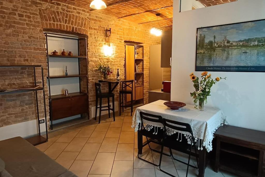 Piazza Statuto-Appartamento Tra Le Mura A-C E Wi-Fi Asti Ngoại thất bức ảnh