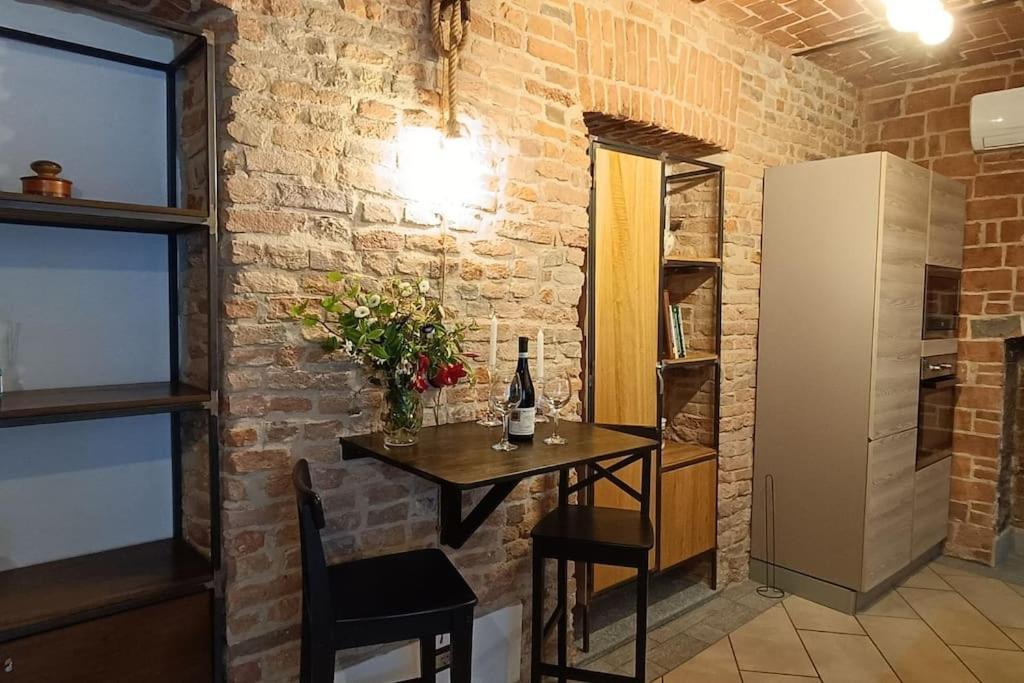 Piazza Statuto-Appartamento Tra Le Mura A-C E Wi-Fi Asti Ngoại thất bức ảnh